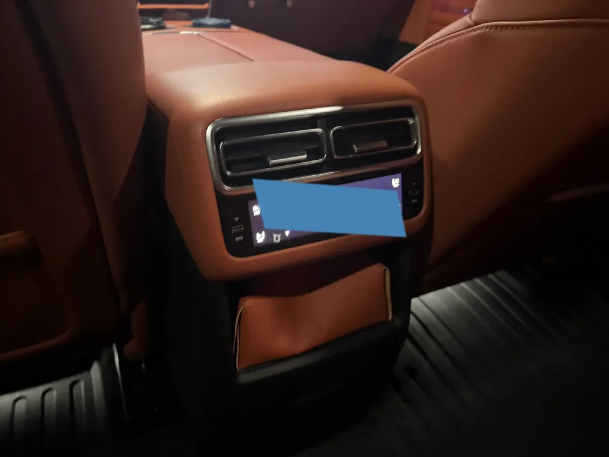 2024 Li L6 Range Extended 154HP L4 REEV 36.8KWH,autocango,china used car exporter,china ev exporter,chinese used car exporter,chinese used ev exporter