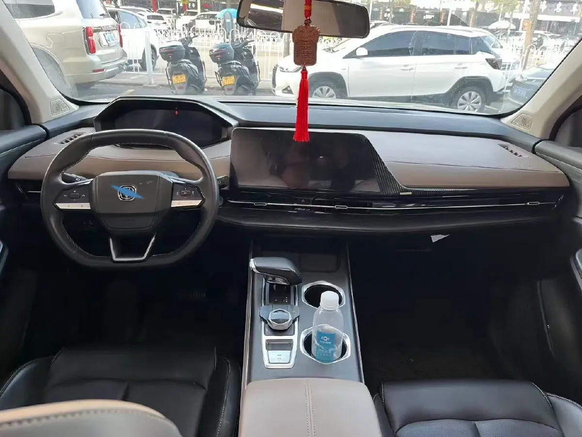 2022 ChangAn Oshan X7 Plus 1.5T 188HP L4 7DCT,autocango,china used car exporter,china ev exporter,chinese used car exporter,chinese used ev exporter