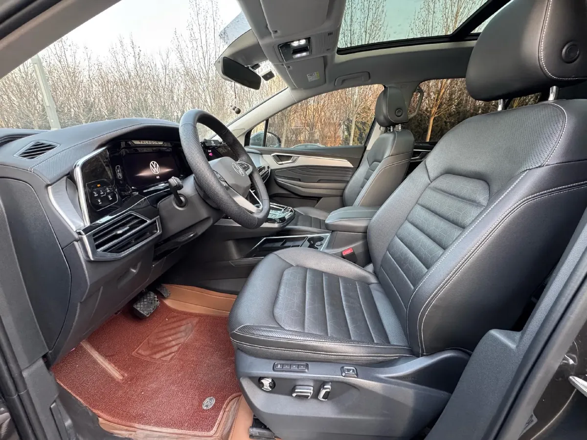 2022 Volkswagen Talagon 2.0T 220HP L4 7DCT,autocango,china used car exporter,china ev exporter,chinese used car exporter,chinese used ev exporter