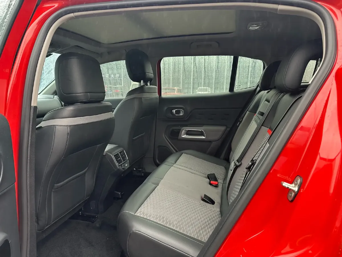 2017 Citroen C5 Aircross 1.6T 167HP L4 6AT,autocango,china used car exporter,china ev exporter,chinese used car exporter,chinese used ev exporter