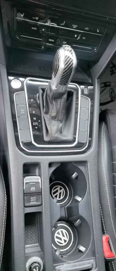 2019 Volkswagen Magotan 2.0T 186HP L4 7DCT,autocango,china used car exporter,china ev exporter,chinese used car exporter,chinese used ev exporter