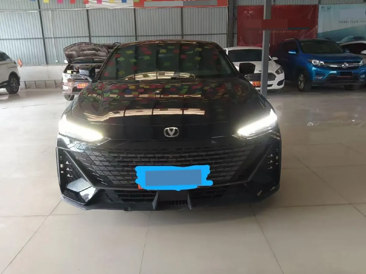 2023 ChangAn UNI-V 1.5T 188HP L4 7DCT,autocango,china used car exporter,china ev exporter,chinese used car exporter,chinese used ev exporter