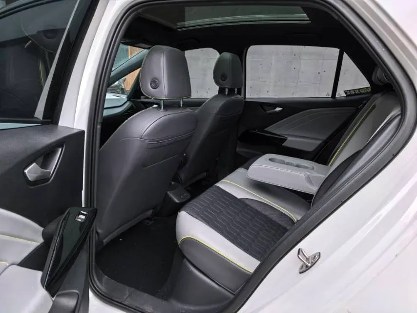 2024 Volkswagen ID.3 BEV 52.8KWH,autocango,china used car exporter,china ev exporter,chinese used car exporter,chinese used ev exporter