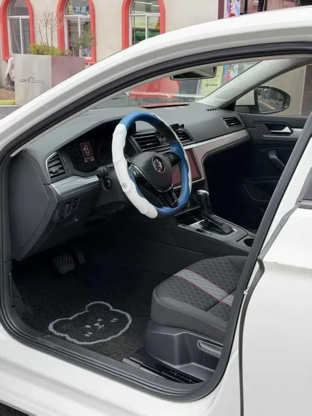2019 Volkswagen T-Cross 1.4T 150HP L4 7DCT,autocango,china used car exporter,china ev exporter,chinese used car exporter,chinese used ev exporter