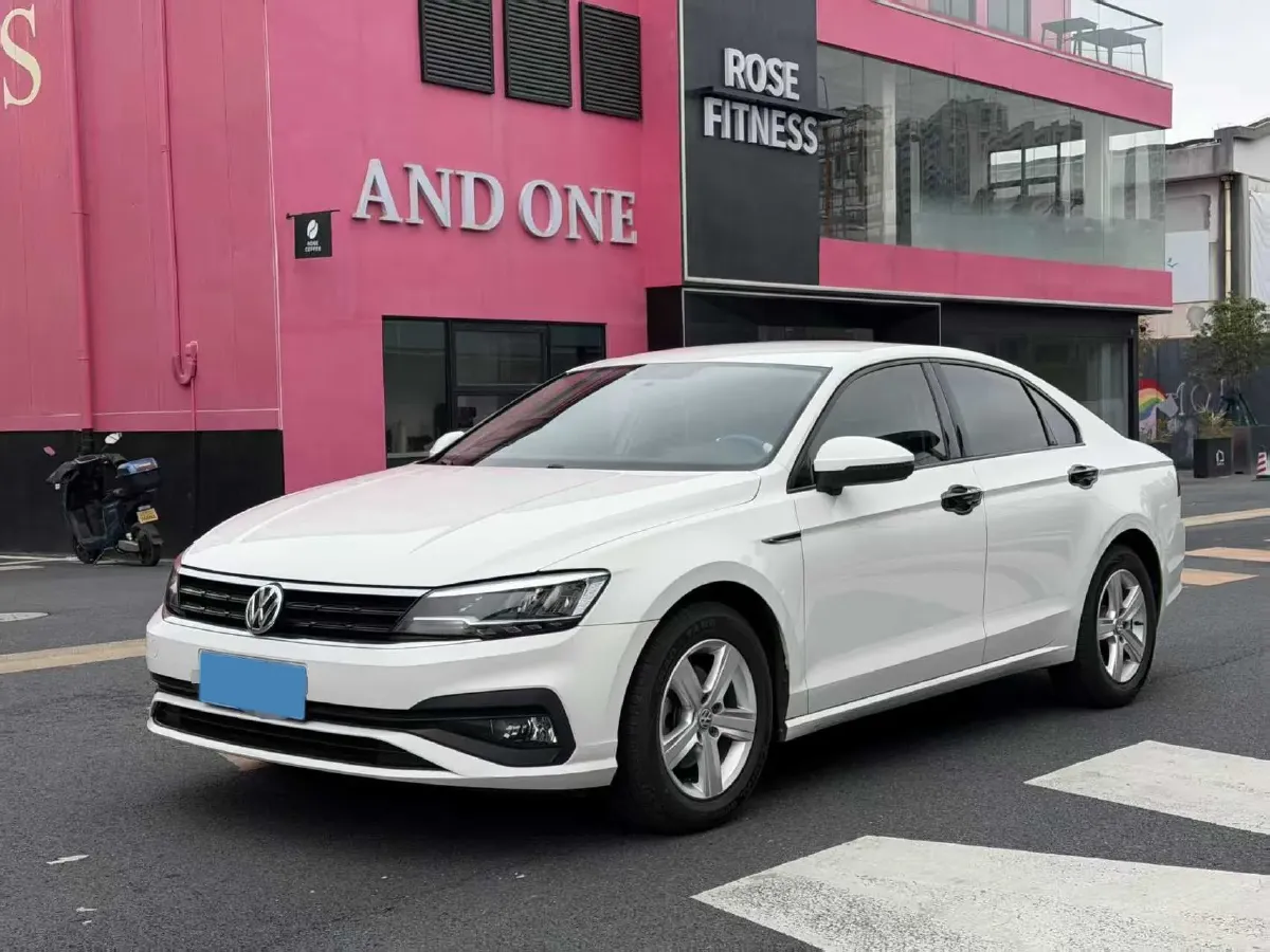 2019 Volkswagen T-Cross 1.4T 150HP L4 7DCT,autocango,china used car exporter,china ev exporter,chinese used car exporter,chinese used ev exporter