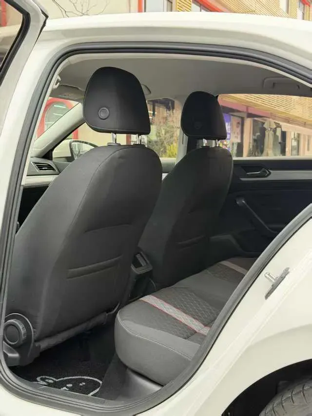 2019 Volkswagen T-Cross 1.4T 150HP L4 7DCT,autocango,china used car exporter,china ev exporter,chinese used car exporter,chinese used ev exporter