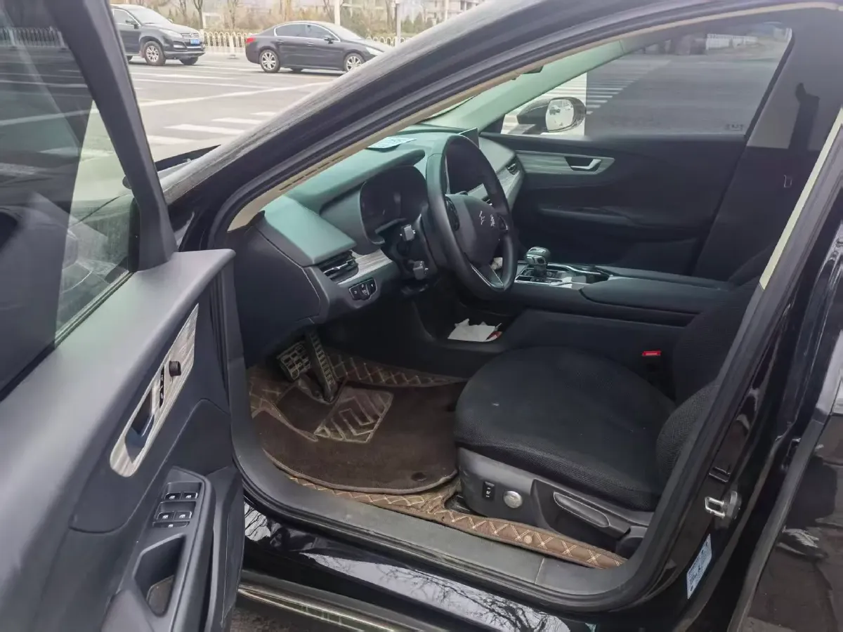 2023 HongQi E-QM5 BEV 82KWH,autocango,china used car exporter,china ev exporter,chinese used car exporter,chinese used ev exporter