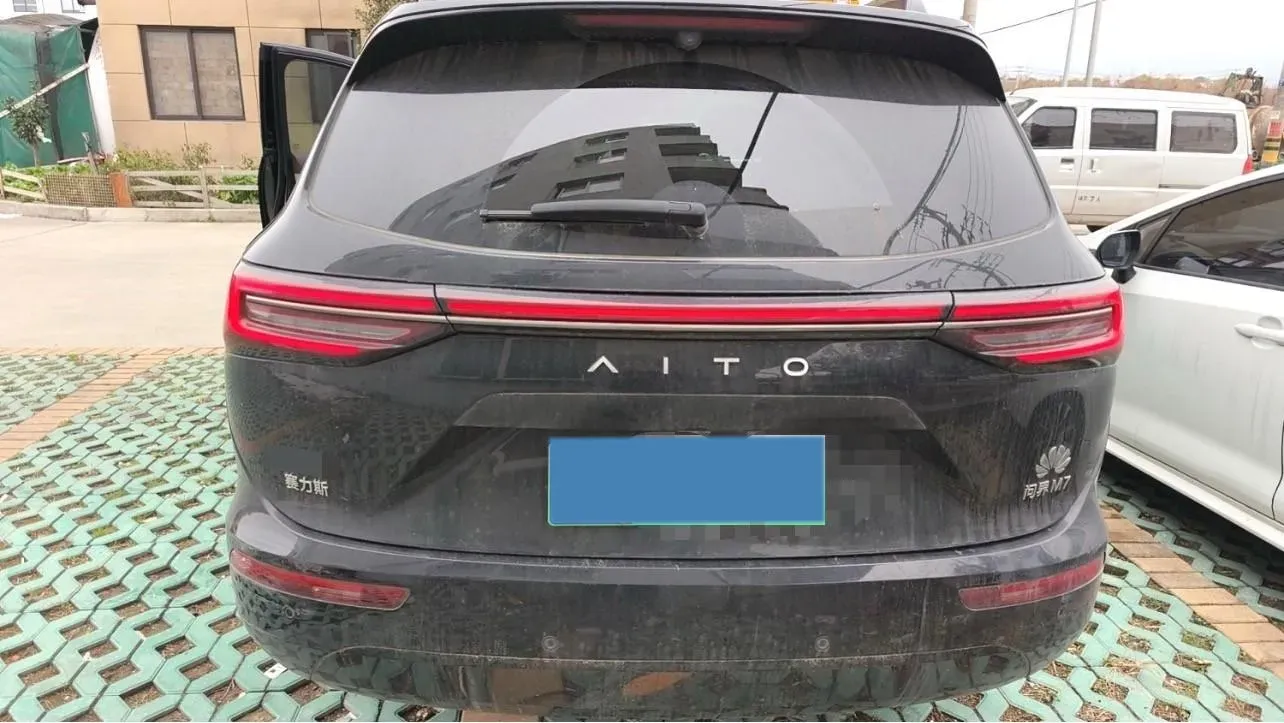 2024 AITO AITO M7 1.5T 152HP L4 REEV 40KWH,autocango,china used car exporter,china ev exporter,chinese used car exporter,chinese used ev exporter