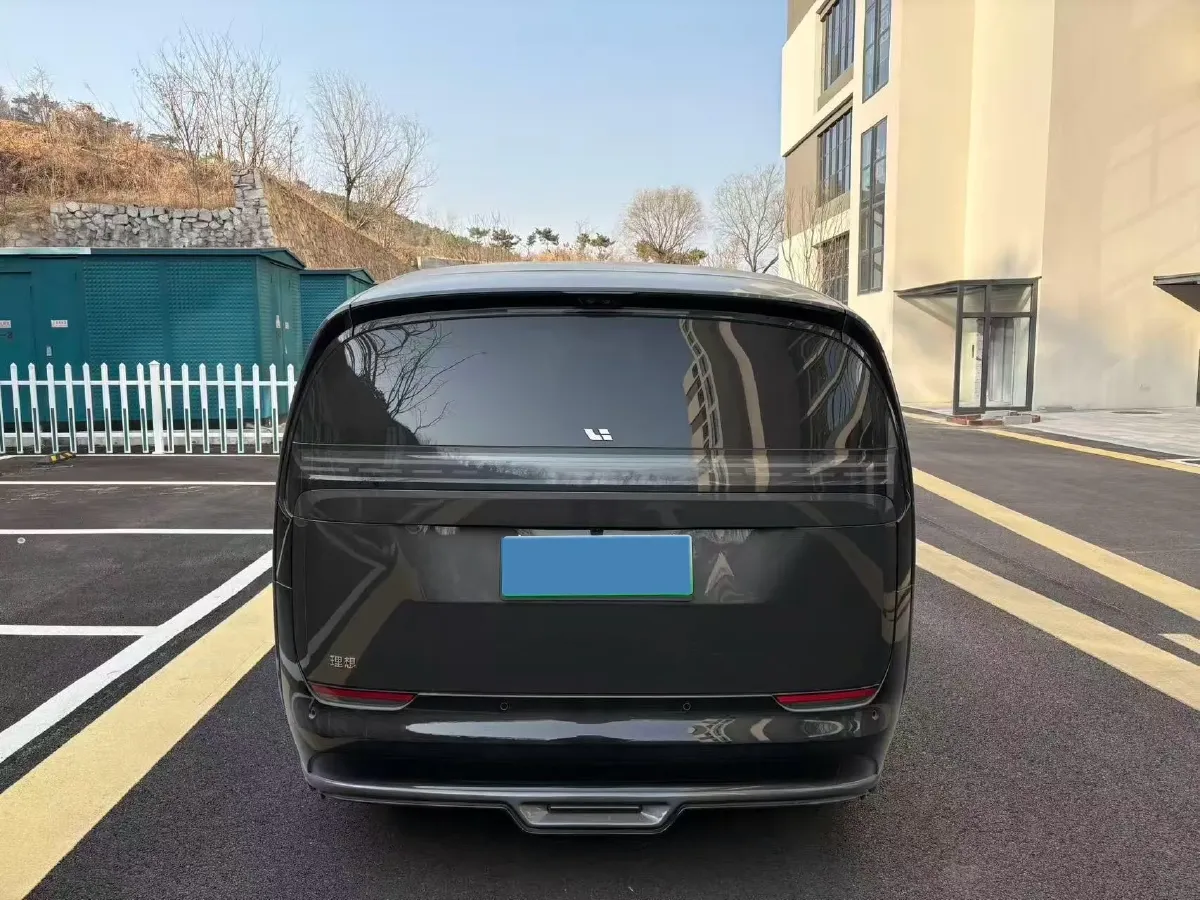 2024 Li MEGA BEV 102.7KWH,autocango,china used car exporter,china ev exporter,chinese used car exporter,chinese used ev exporter