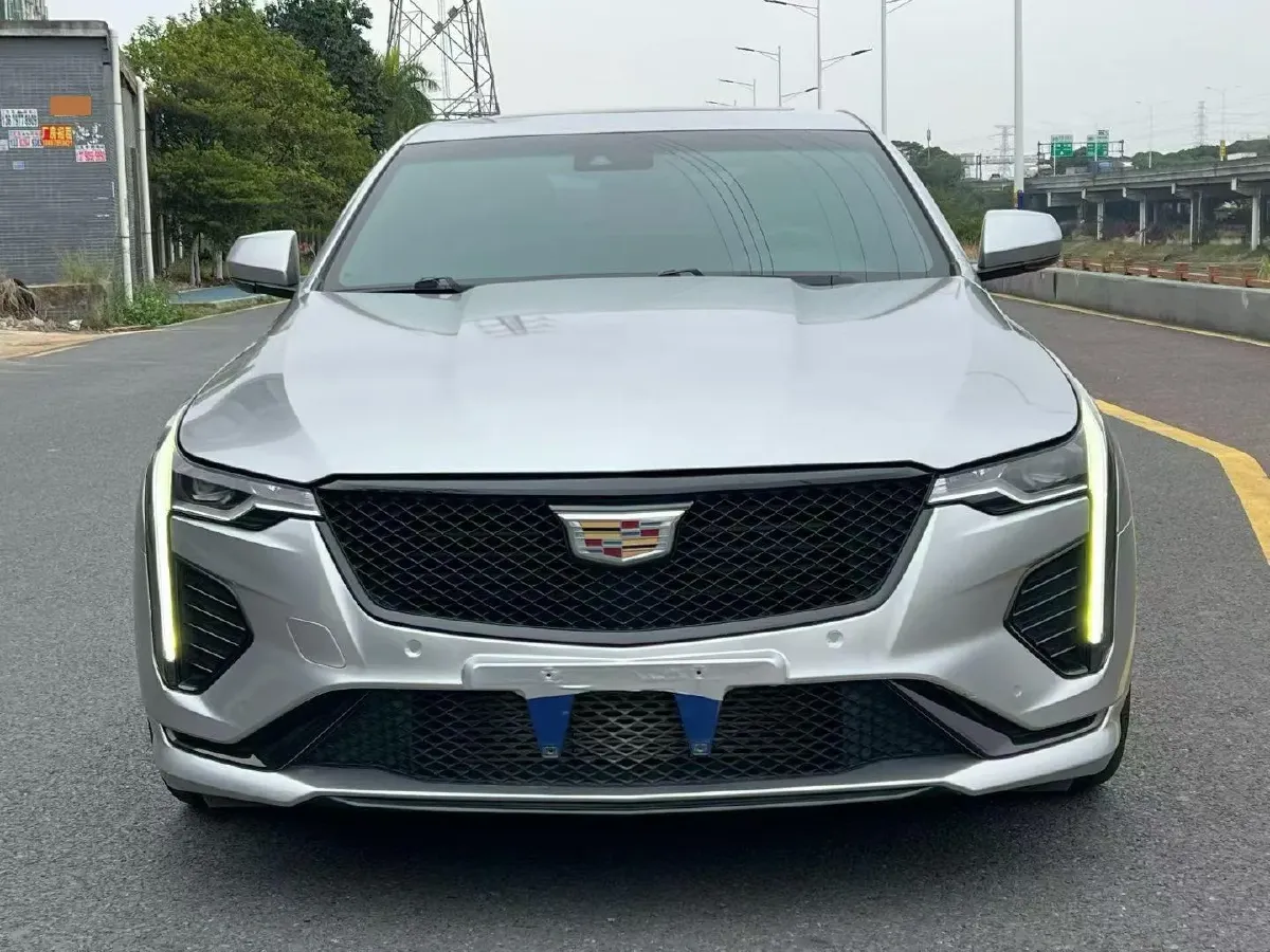 2021 Cadillac CT4 2.0T 237HP L4 8AT,autocango,china used car exporter,china ev exporter,chinese used car exporter,chinese used ev exporter