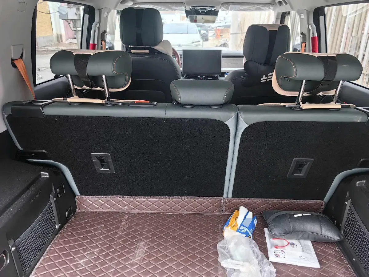 2023 Jetour Traveller 2.0T 254HP L4 7DCT,autocango,china used car exporter,china ev exporter,chinese used car exporter,chinese used ev exporter