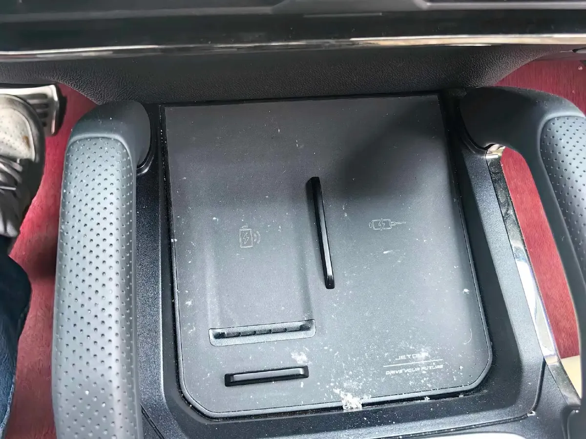 2023 Jetour Traveller 2.0T 254HP L4 7DCT,autocango,china used car exporter,china ev exporter,chinese used car exporter,chinese used ev exporter