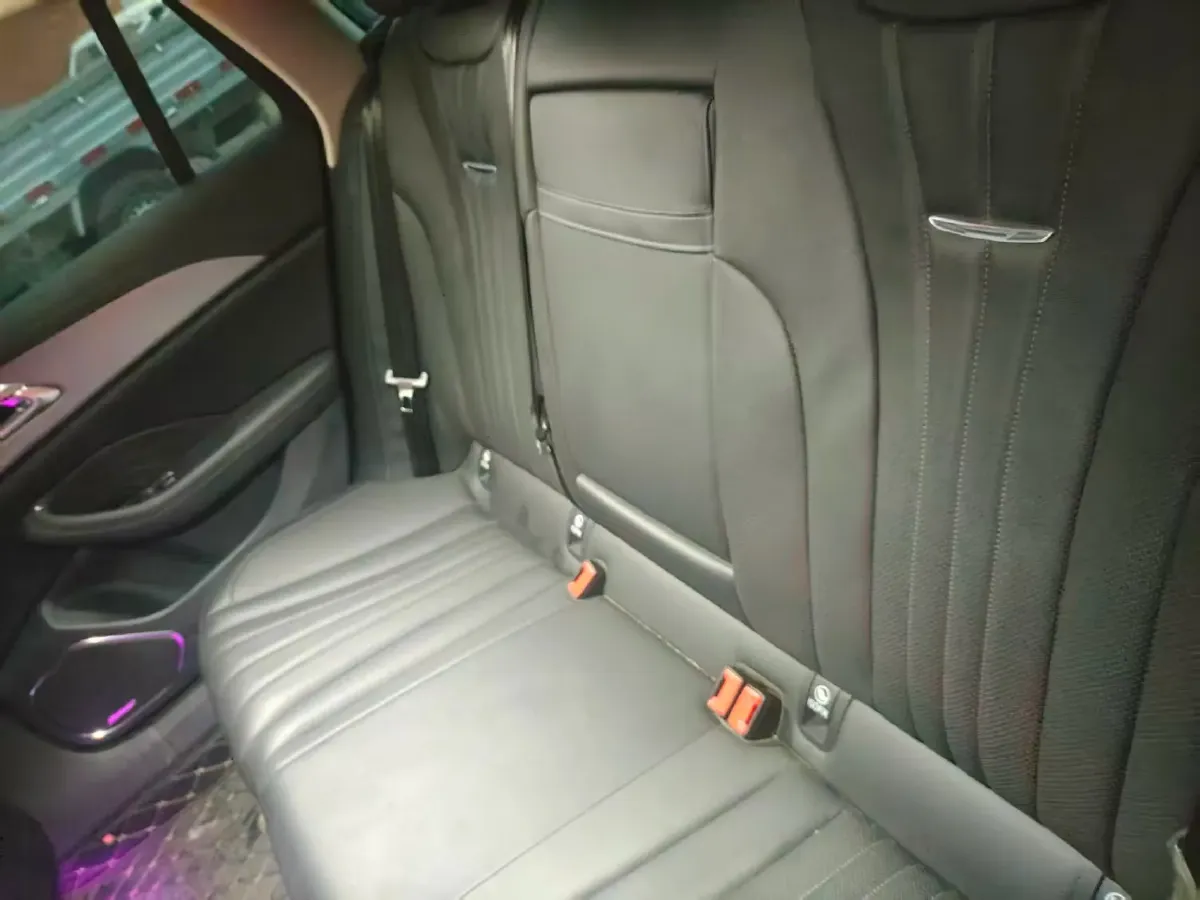 2024 HongQi H5 1.5T 169HP L4 1DHT Hybrid,autocango,china used car exporter,china ev exporter,chinese used car exporter,chinese used ev exporter