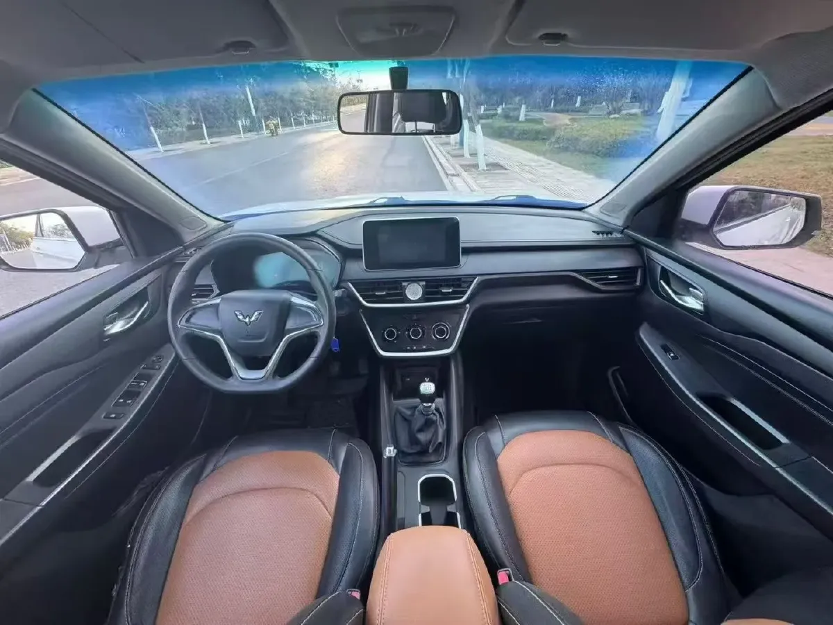 2018 WuLing HongGuang S3 1.5L 112HP L4 6MT,autocango,china used car exporter,china ev exporter,chinese used car exporter,chinese used ev exporter