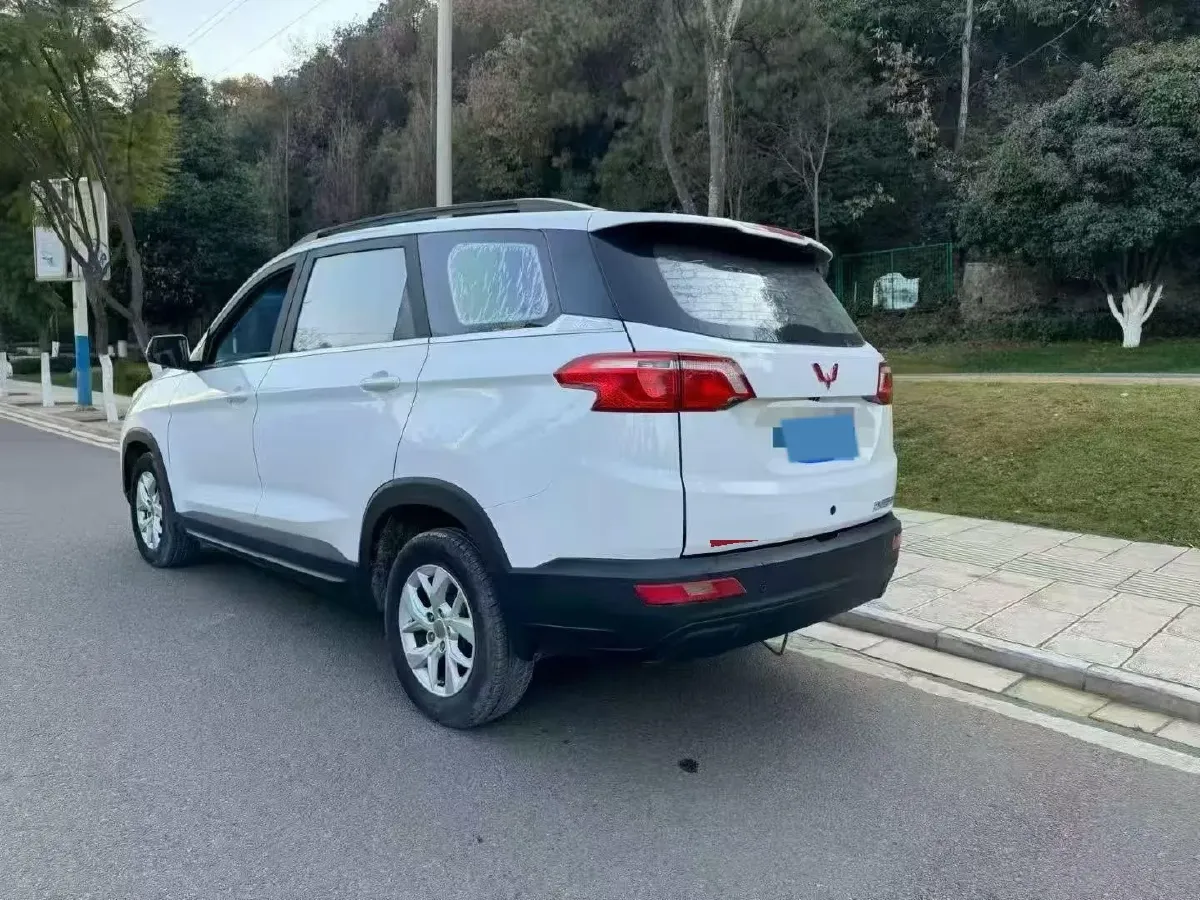 2018 WuLing HongGuang S3 1.5L 112HP L4 6MT,autocango,china used car exporter,china ev exporter,chinese used car exporter,chinese used ev exporter