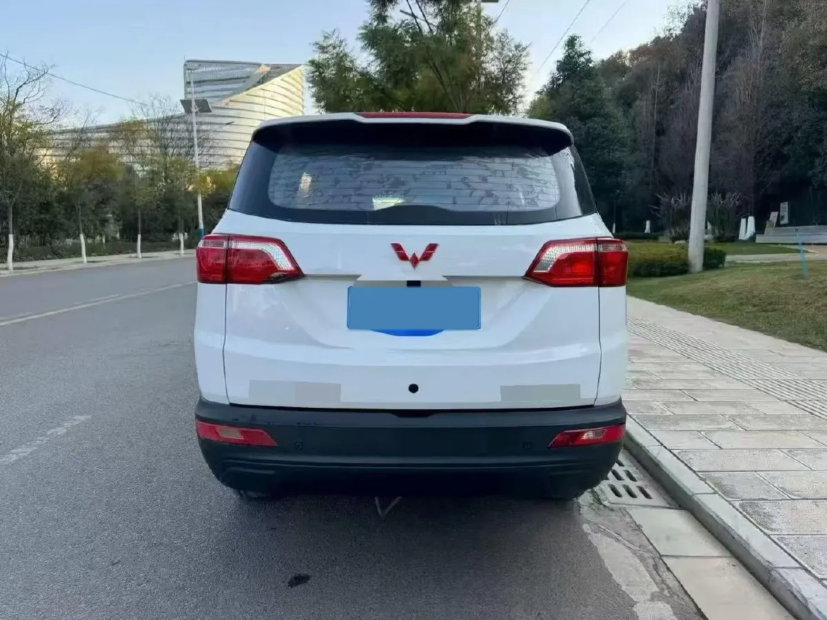 2018 WuLing HongGuang S3 1.5L 112HP L4 6MT,autocango,china used car exporter,china ev exporter,chinese used car exporter,chinese used ev exporter