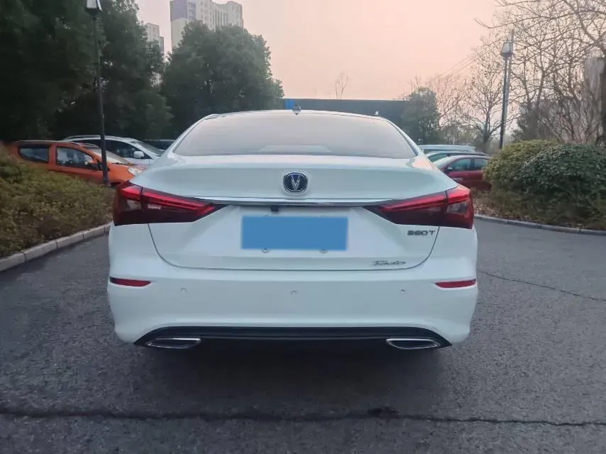 2019 ChangAn Eado 1.4T 158HP L4 7DCT,autocango,china used car exporter,china ev exporter,chinese used car exporter,chinese used ev exporter