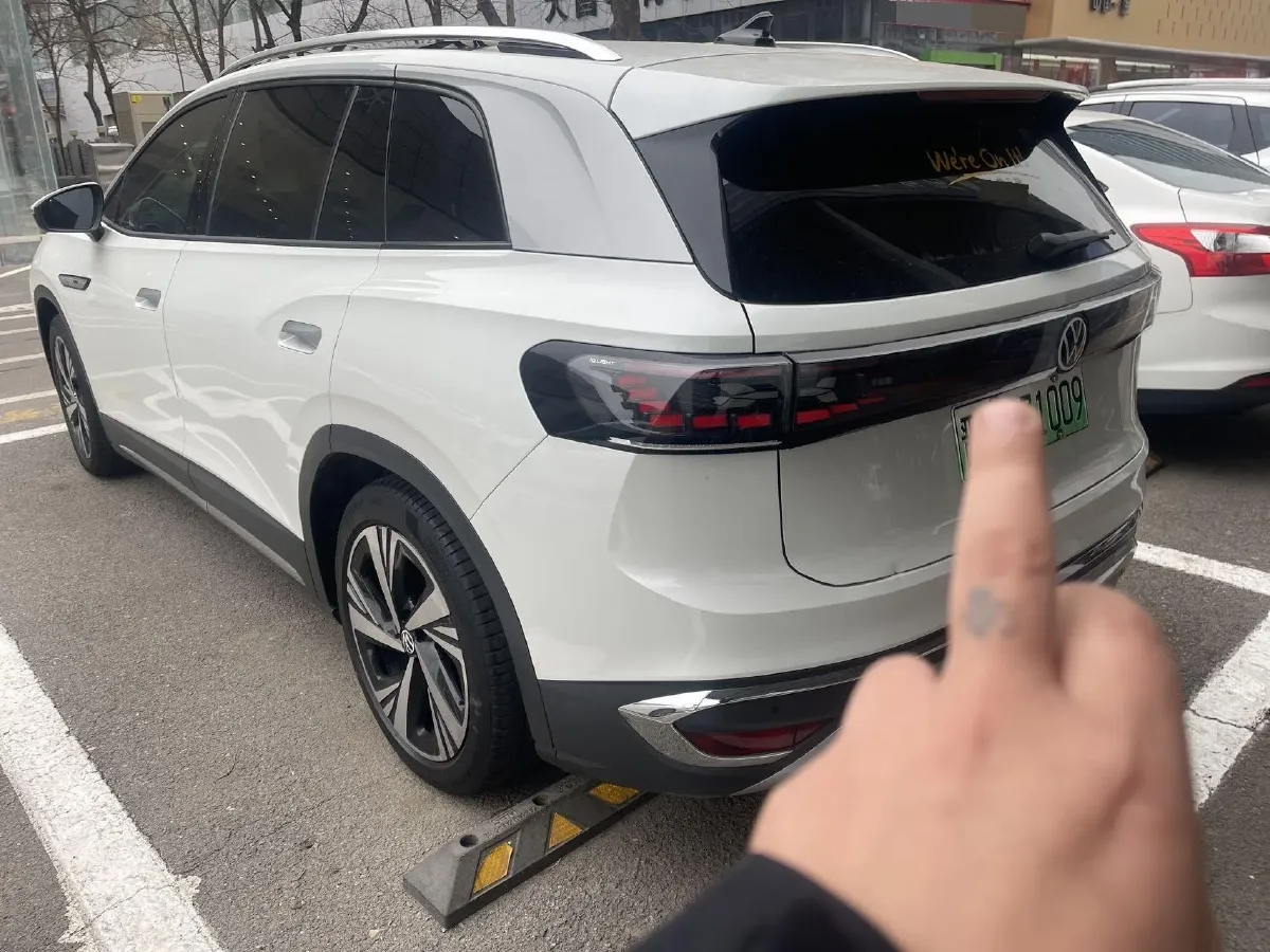2021 Volkswagen ID.6 Crozz BEV 84.8KWH,autocango,china used car exporter,china ev exporter,chinese used car exporter,chinese used ev exporter