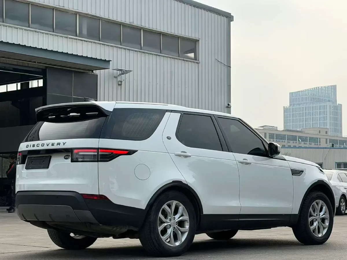 2018 Land Rover Discovery 2.0T 300HP L4 8AT,autocango,china used car exporter,china ev exporter,chinese used car exporter,chinese used ev exporter