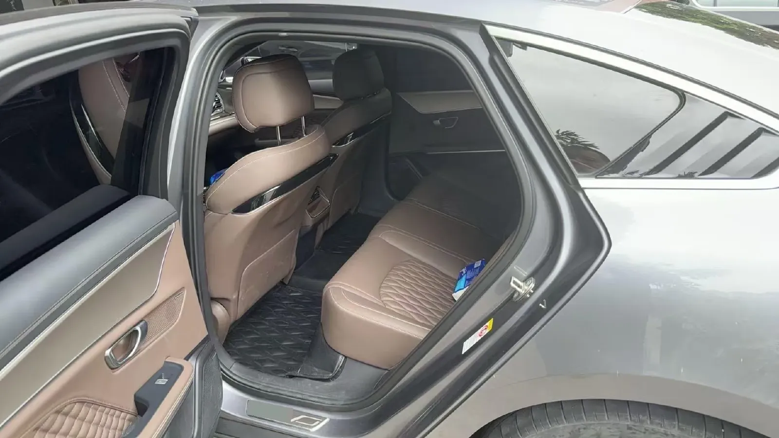 2022 Hycan A06 BEV 71KWH,autocango,china used car exporter,china ev exporter,chinese used car exporter,chinese used ev exporter