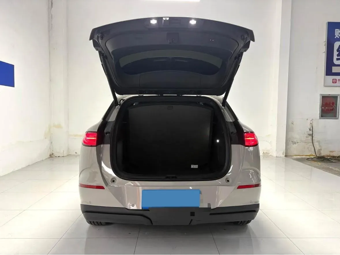 2025 LanDian E5 PLUS 1.5L 95HP L4 E-CVT PHEV,autocango,china used car exporter,china ev exporter,chinese used car exporter,chinese used ev exporter