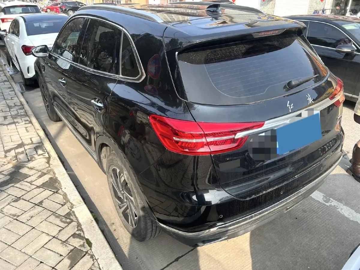 2022 HongQi HS5 2.0T 224HP L4 6AT,autocango,china used car exporter,china ev exporter,chinese used car exporter,chinese used ev exporter