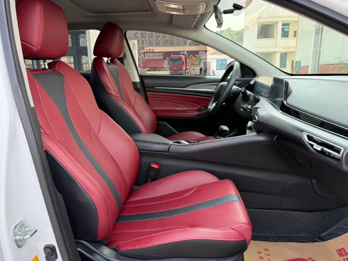 2021 ChangAn Eado 1.4T 160HP L4 7DCT,autocango,china used car exporter,china ev exporter,chinese used car exporter,chinese used ev exporter