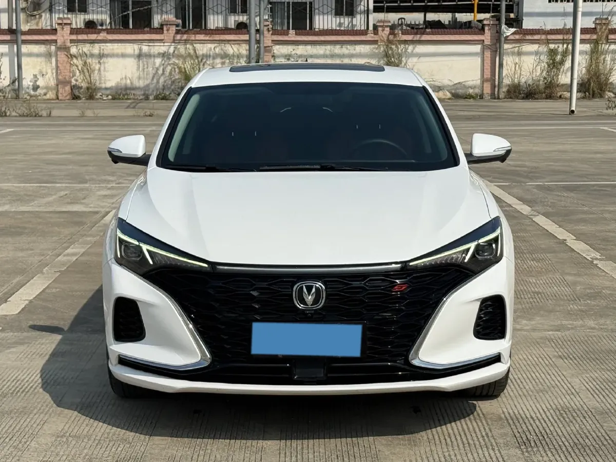 2021 ChangAn Eado 1.4T 160HP L4 7DCT,autocango,china used car exporter,china ev exporter,chinese used car exporter,chinese used ev exporter