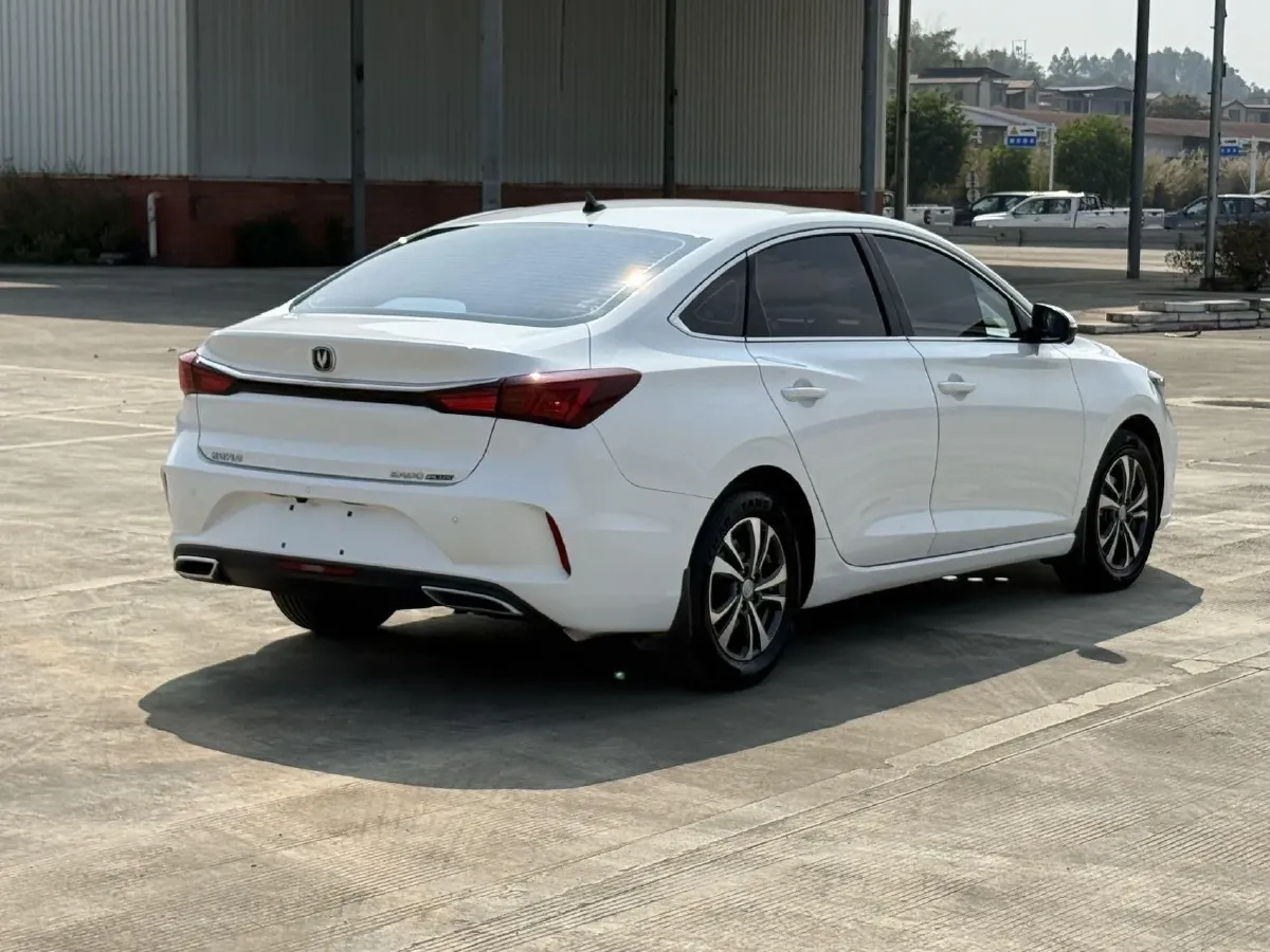 2021 ChangAn Eado 1.4T 160HP L4 7DCT,autocango,china used car exporter,china ev exporter,chinese used car exporter,chinese used ev exporter