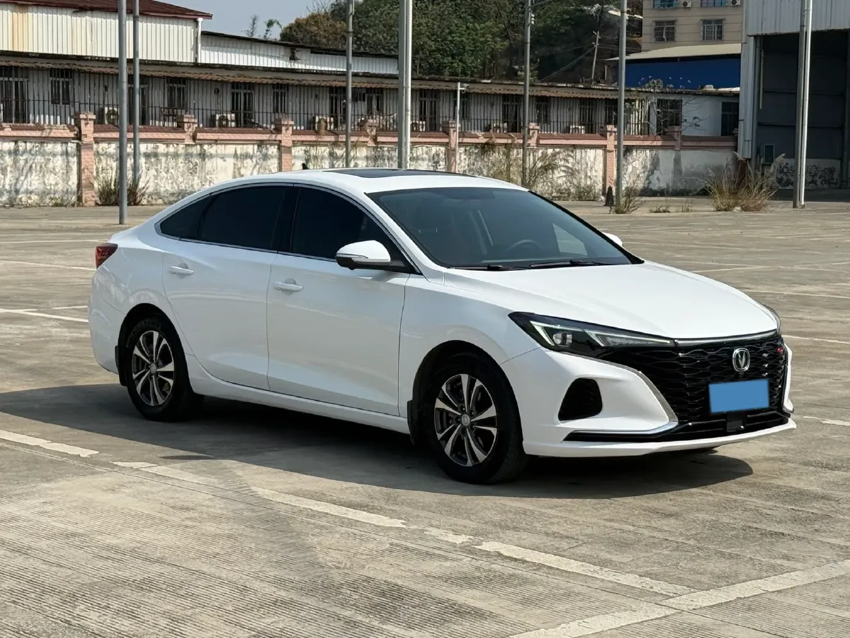 2021 ChangAn Eado 1.4T 160HP L4 7DCT,autocango,china used car exporter,china ev exporter,chinese used car exporter,chinese used ev exporter
