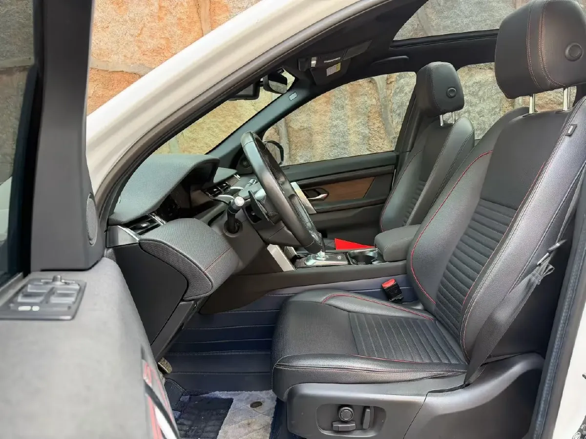 2021 Land Rover Discovery Sport 2.0T 249HP L4 9AT,autocango,china used car exporter,china ev exporter,chinese used car exporter,chinese used ev exporter