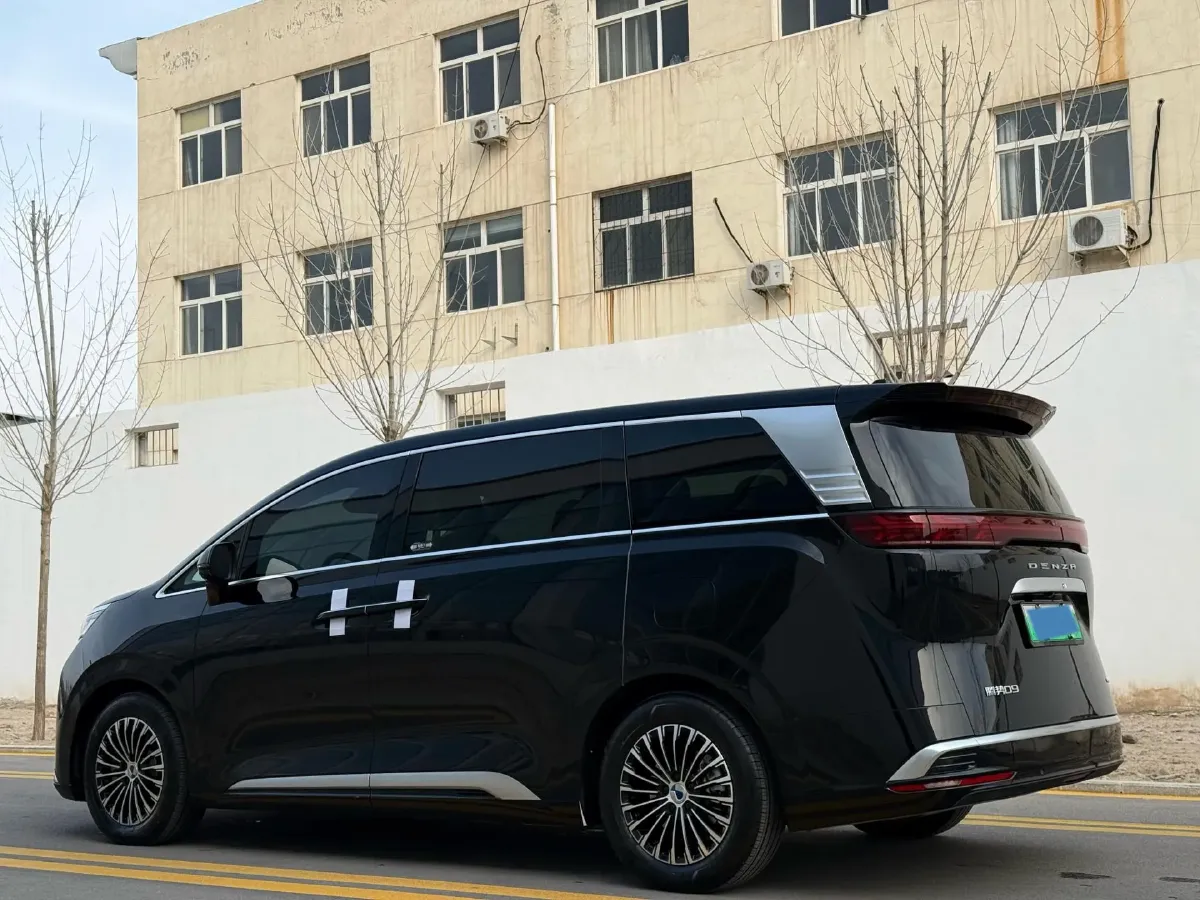 2023 Denza D9 1.5T 139HP L4 E-CVT PHEV 20.39KWH,autocango,china used car exporter,china ev exporter,chinese used car exporter,chinese used ev exporter