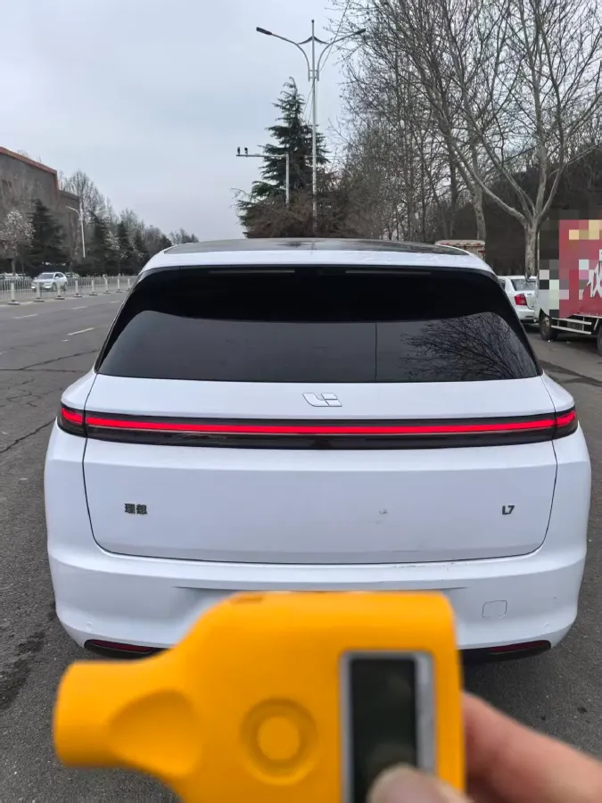 2023 Li L7 Range Extended 154HP REEV 40.9KWH,autocango,china used car exporter,china ev exporter,chinese used car exporter,chinese used ev exporter