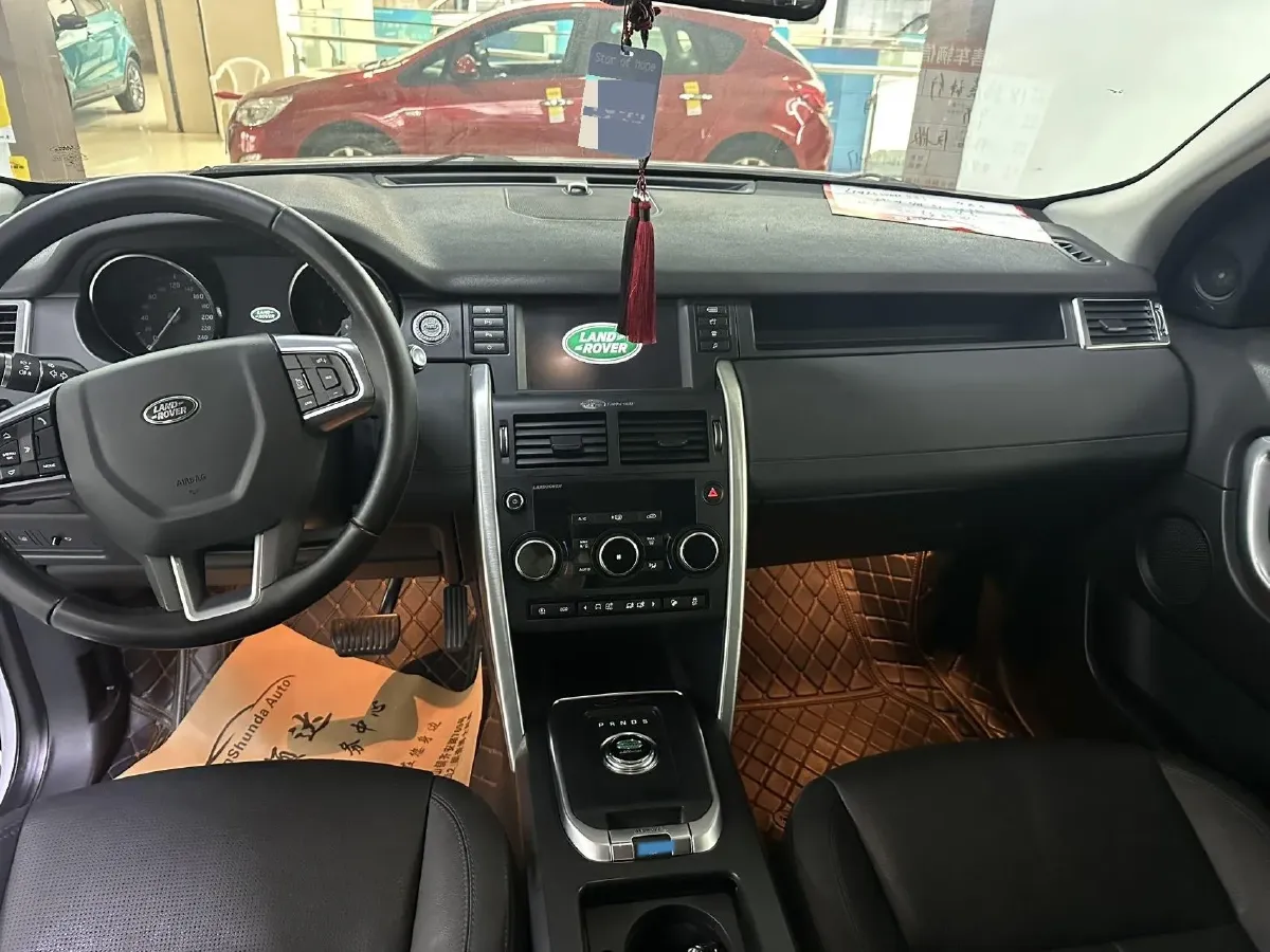 2018 Land Rover Discovery Sport 2.0T 241HP L4 9AT,autocango,china used car exporter,china ev exporter,chinese used car exporter,chinese used ev exporter