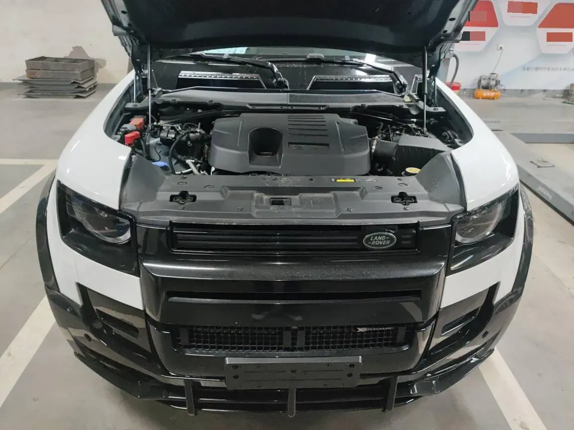 2023 Land Rover Defender 3.0T 400HP L6 8AT,autocango,china used car exporter,china ev exporter,chinese used car exporter,chinese used ev exporter