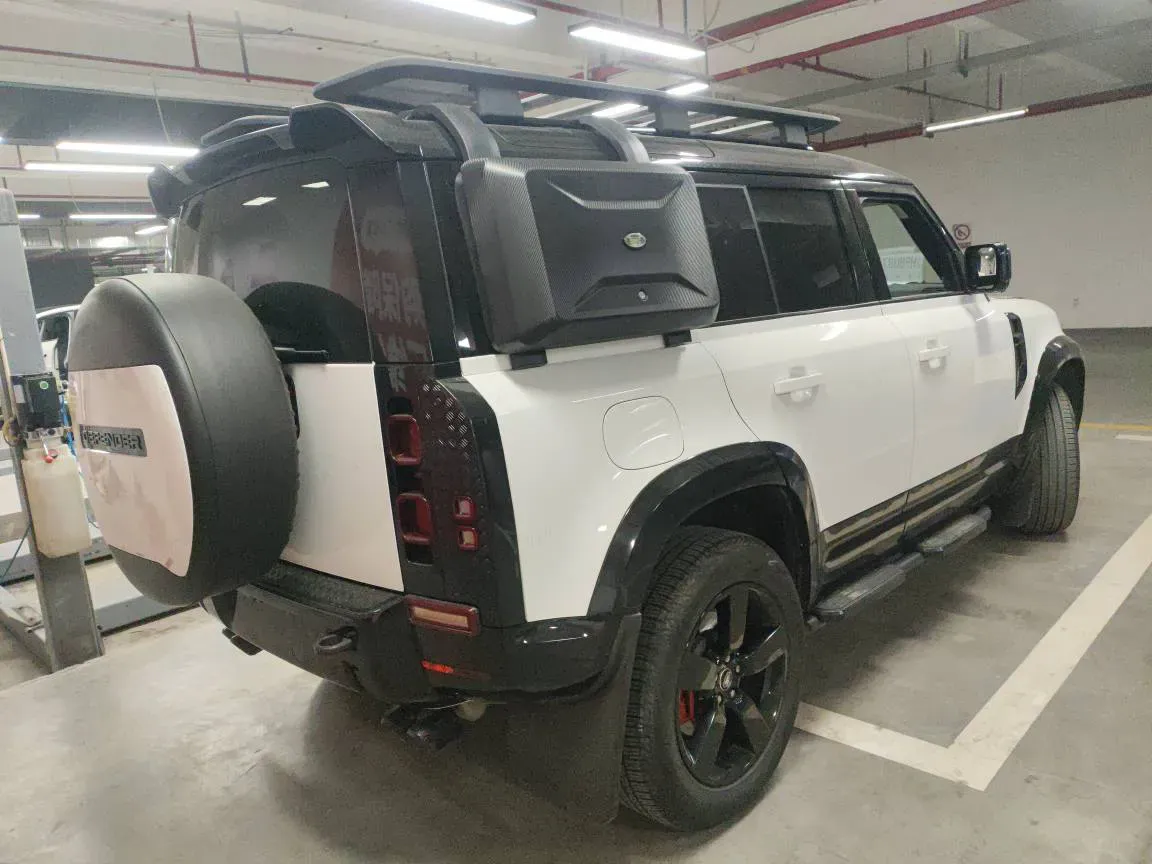 2023 Land Rover Defender 3.0T 400HP L6 8AT,autocango,china used car exporter,china ev exporter,chinese used car exporter,chinese used ev exporter