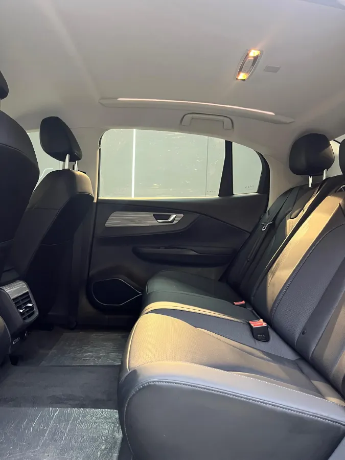 2023 HongQi E-QM5 BEV 74.9KWH,autocango,china used car exporter,china ev exporter,chinese used car exporter,chinese used ev exporter