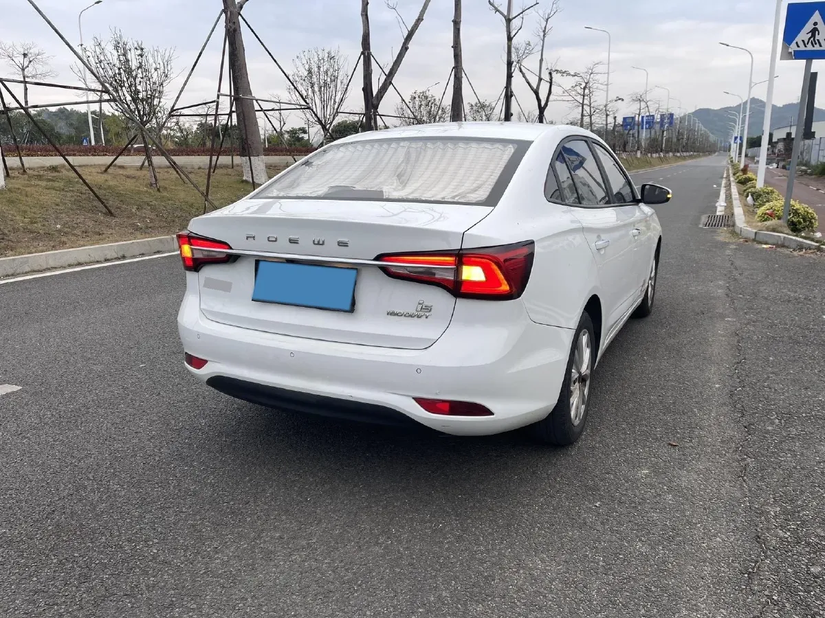 2020 Roewe i5 1.5L 120HP L4 CVT,autocango,china used car exporter,china ev exporter,chinese used car exporter,chinese used ev exporter