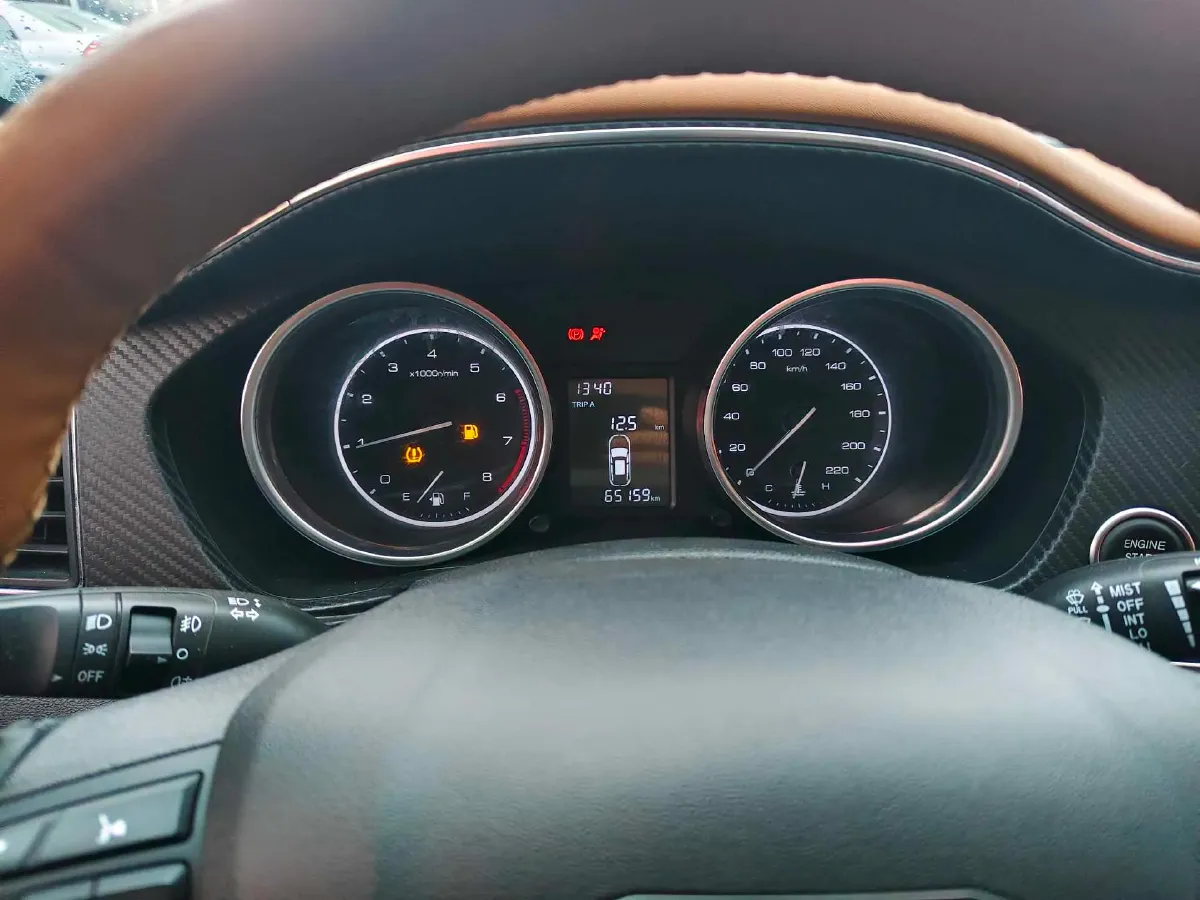 2017 Zotye T300 1.5L 112HP L4 5MT,autocango,china used car exporter,china ev exporter,chinese used car exporter,chinese used ev exporter