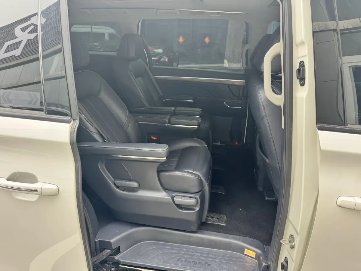 2021 GAC Trumpchi M8 2.0T 252HP L4 8AT,autocango,china used car exporter,china ev exporter,chinese used car exporter,chinese used ev exporter