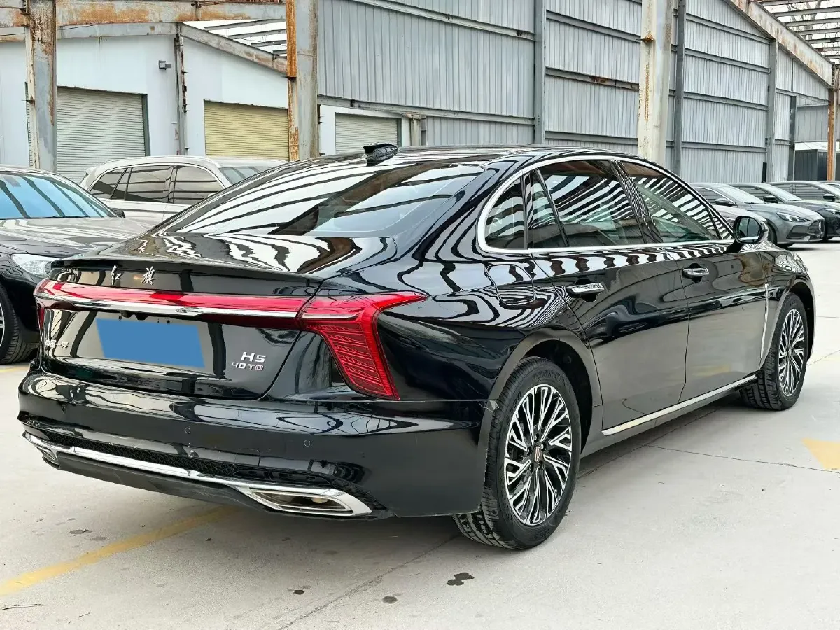 2023 HongQi H5 2.0T 224HP L4 8AT,autocango,china used car exporter,china ev exporter,chinese used car exporter,chinese used ev exporter