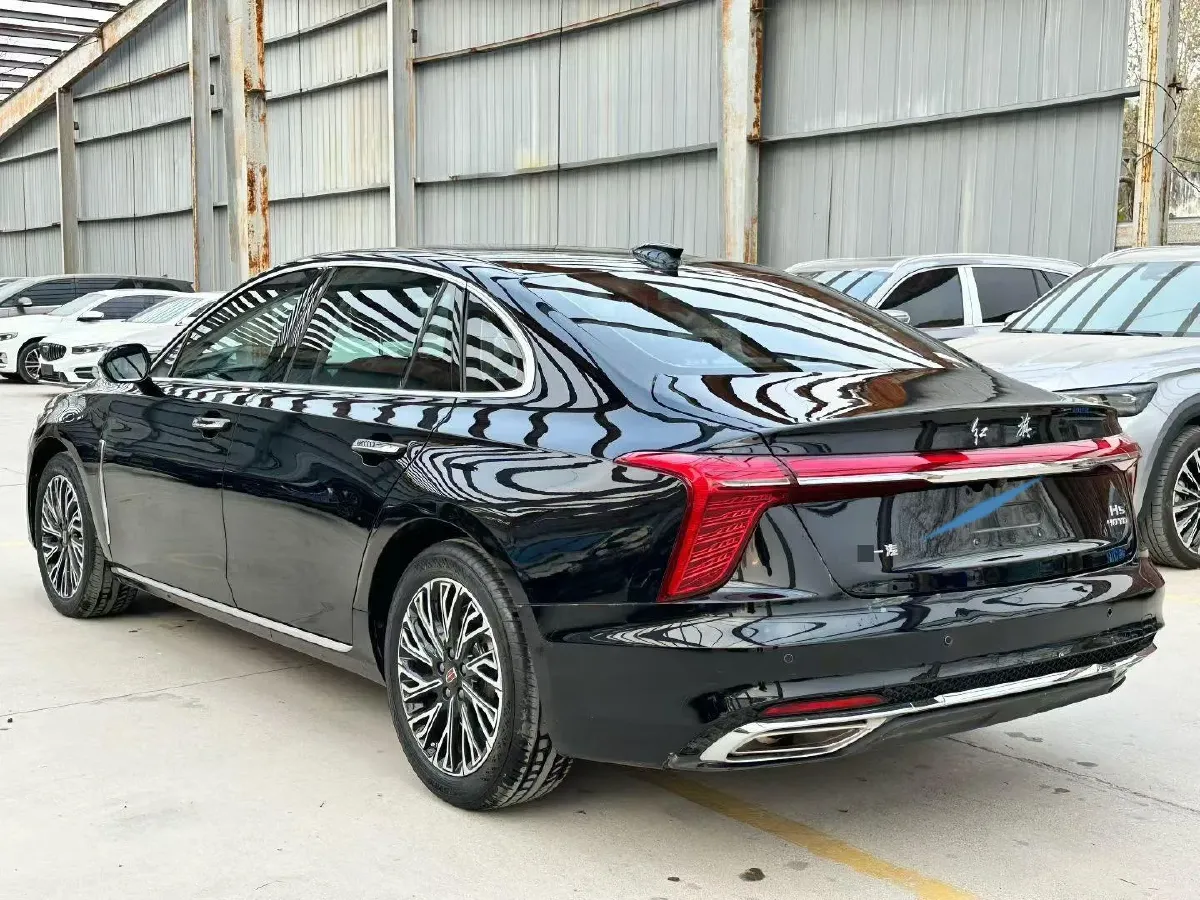 2023 HongQi H5 2.0T 224HP L4 8AT,autocango,china used car exporter,china ev exporter,chinese used car exporter,chinese used ev exporter