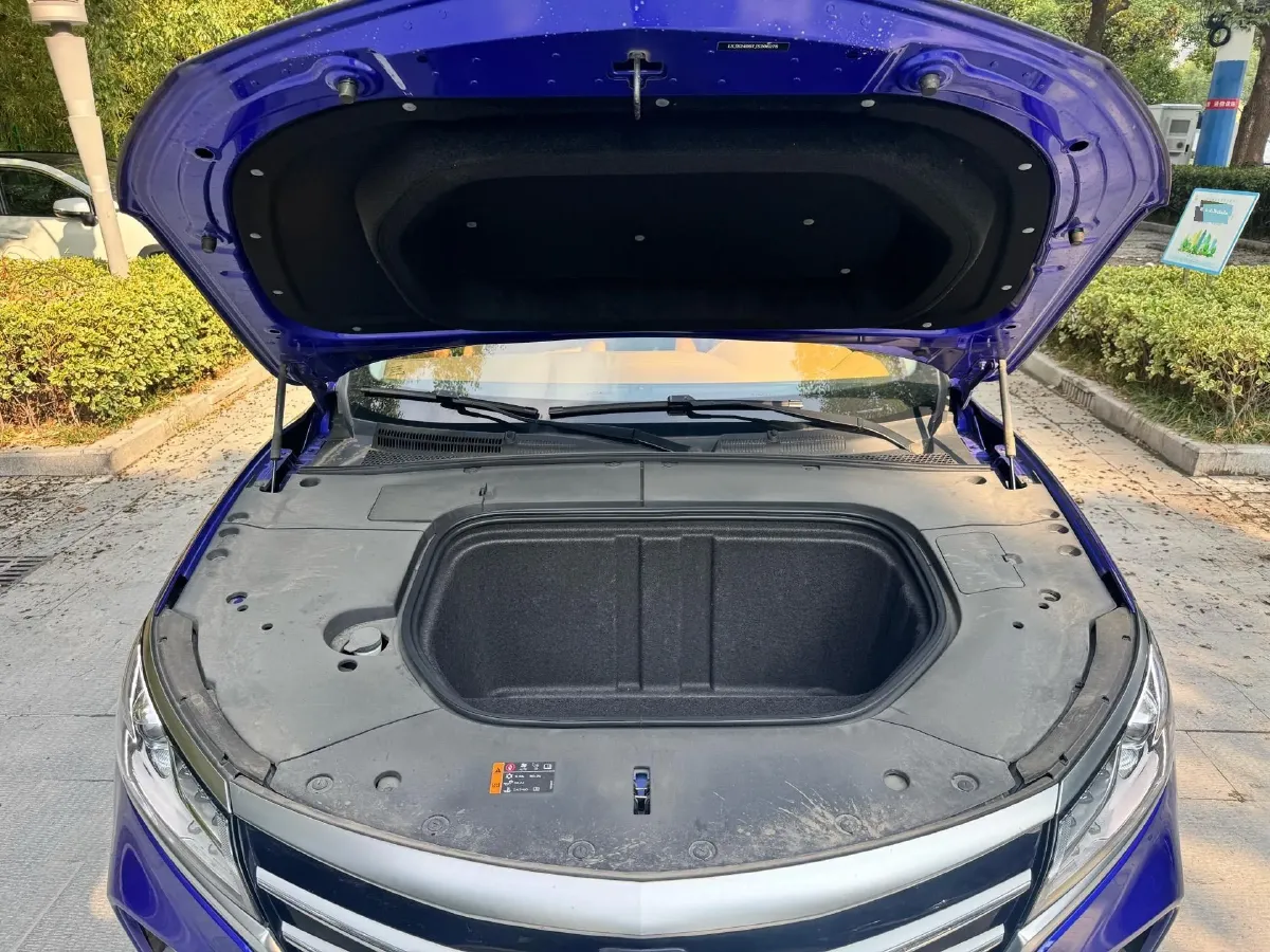 2018 Roewe MARVEL X BEV 52.5KWH,autocango,china used car exporter,china ev exporter,chinese used car exporter,chinese used ev exporter