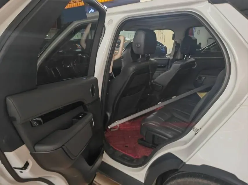 2019 Land Rover Discovery 3.0T 340HP V6 8AT,autocango,china used car exporter,china ev exporter,chinese used car exporter,chinese used ev exporter