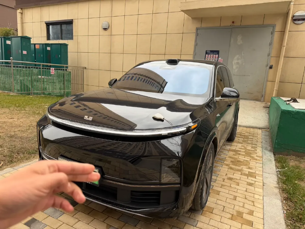 2024 Toyota Granvia 2.5L 189HP L4 E-CVT Hybrid,autocango,china used car exporter,china ev exporter,chinese used car exporter,chinese used ev exporter