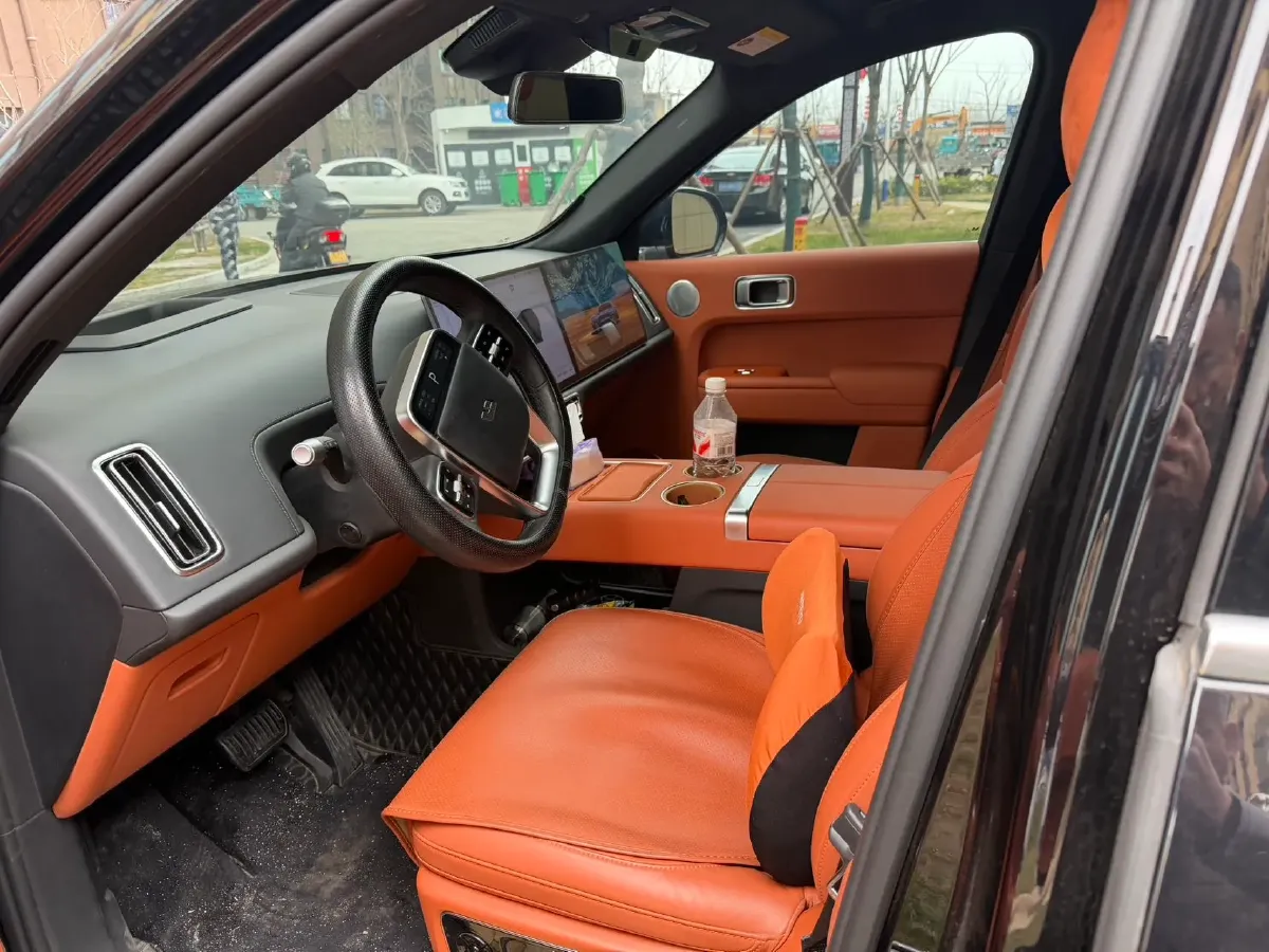 2024 Toyota Granvia 2.5L 189HP L4 E-CVT Hybrid,autocango,china used car exporter,china ev exporter,chinese used car exporter,chinese used ev exporter