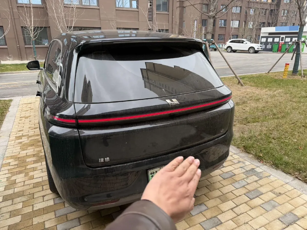 2024 Toyota Granvia 2.5L 189HP L4 E-CVT Hybrid,autocango,china used car exporter,china ev exporter,chinese used car exporter,chinese used ev exporter