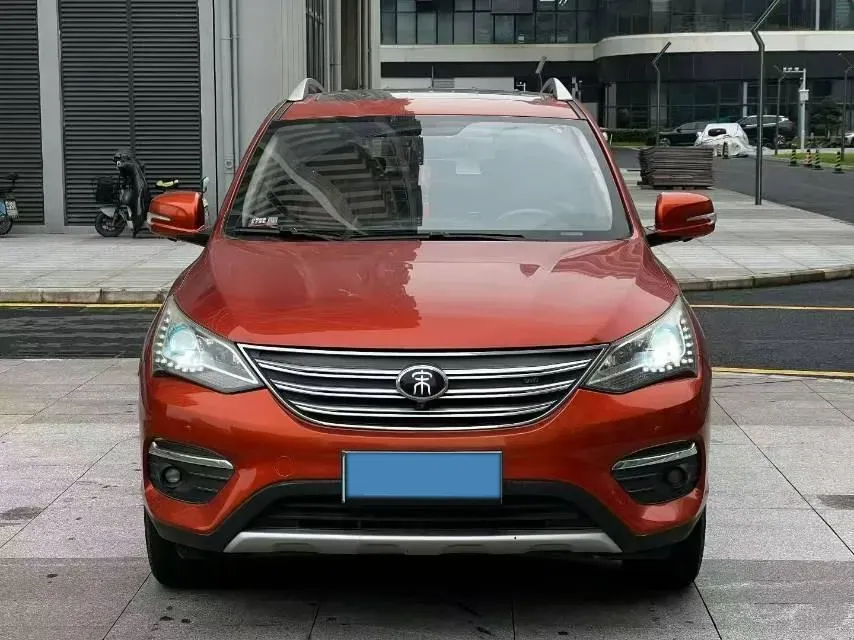 2018 BYD Song 1.5T 154HP L4 6MT,autocango,china used car exporter,china ev exporter,chinese used car exporter,chinese used ev exporter