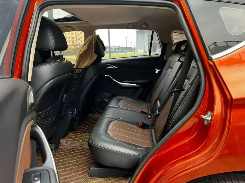 2018 BYD Song 1.5T 154HP L4 6MT,autocango,china used car exporter,china ev exporter,chinese used car exporter,chinese used ev exporter