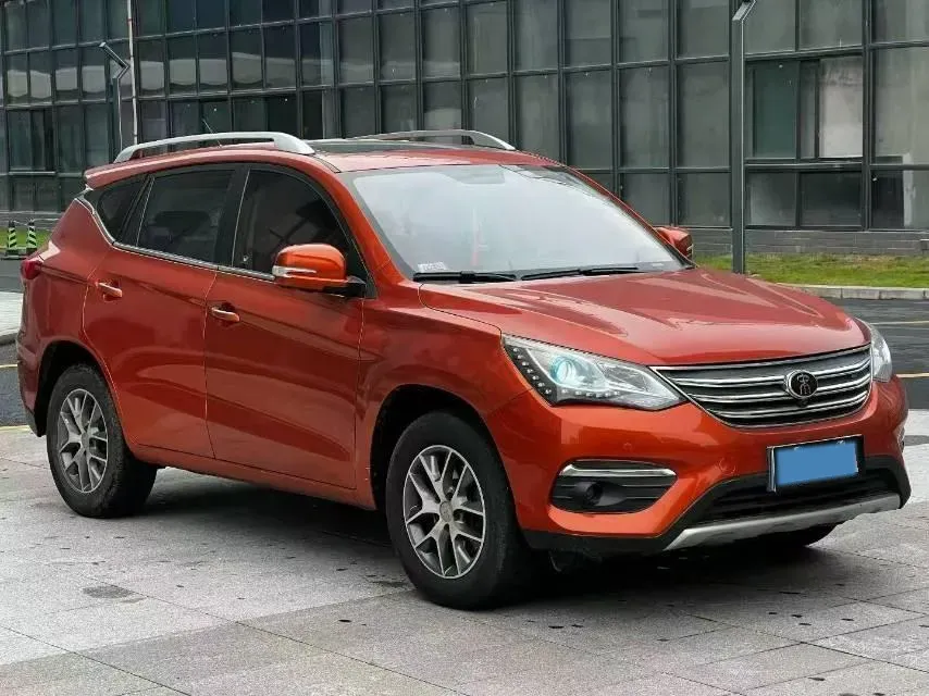 2018 BYD Song 1.5T 154HP L4 6MT,autocango,china used car exporter,china ev exporter,chinese used car exporter,chinese used ev exporter